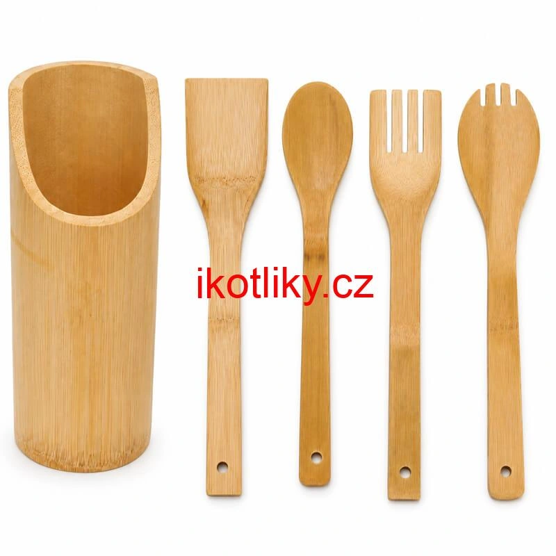 Dřevěná kuchyňská souprava se stojanem – 5 dílů