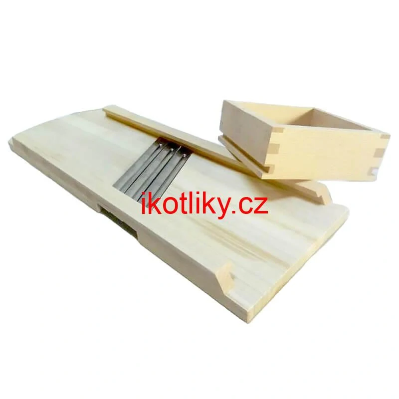 Ruční dřevěný kráječ zelí 3 nože 66 x 24 cm (střední)