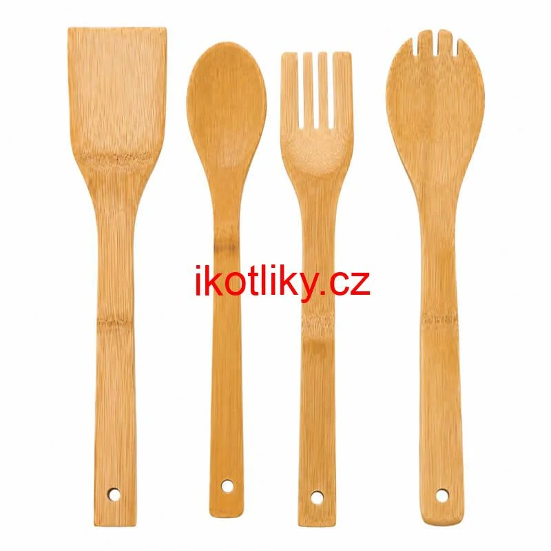Dřevěná kuchyňská souprava se stojanem – 5 dílů