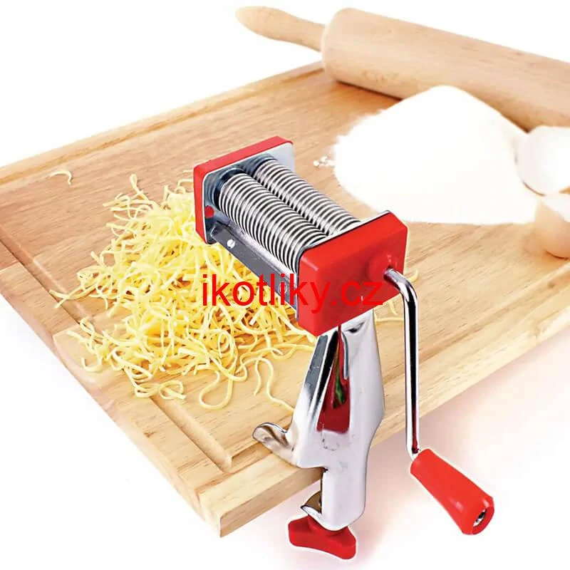 Strojek na nudle