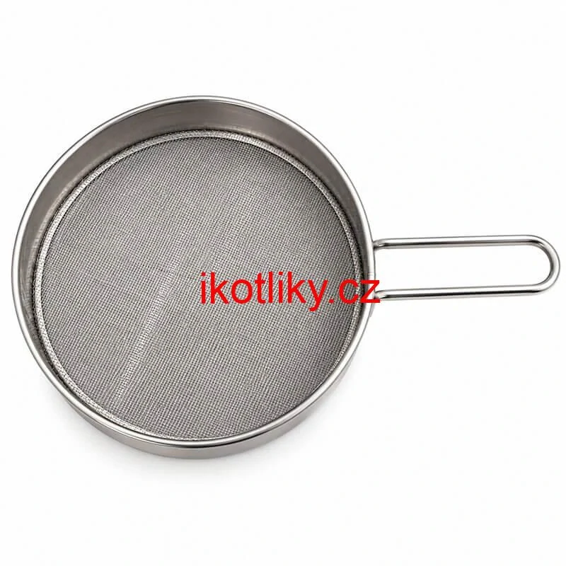 Malé nerezové sítko na cukr